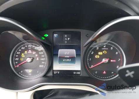 2018 Mercedes-Benz C 300 из США, поврежденный, VIN 55SWF4JBXJU280561